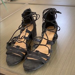 Steve Madden Black Suede Laceup Block Heel Sandals